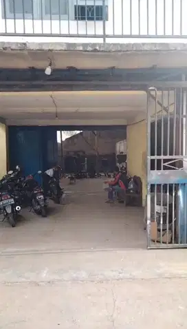Disewakan Gudang ex Workshop 2 Lantai Dekat Tol Bintara Bekasi