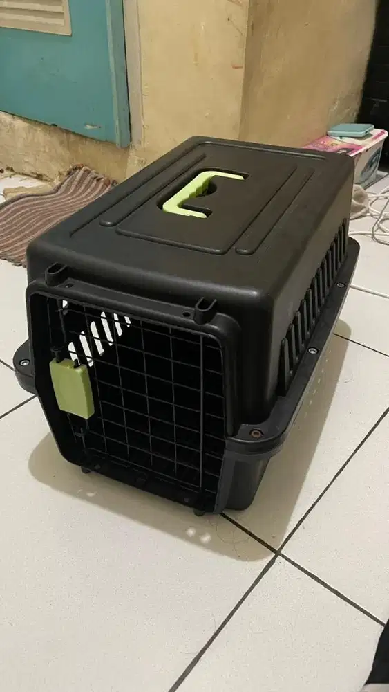 PET Cargo / Kandang Jinjing