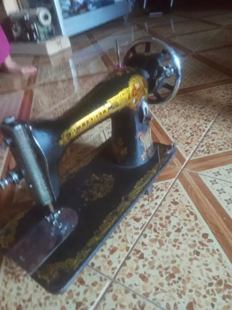 Mesin jahit bekas
