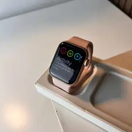 Apple Watch Series SE Gen 1 40mm Gold iwatch