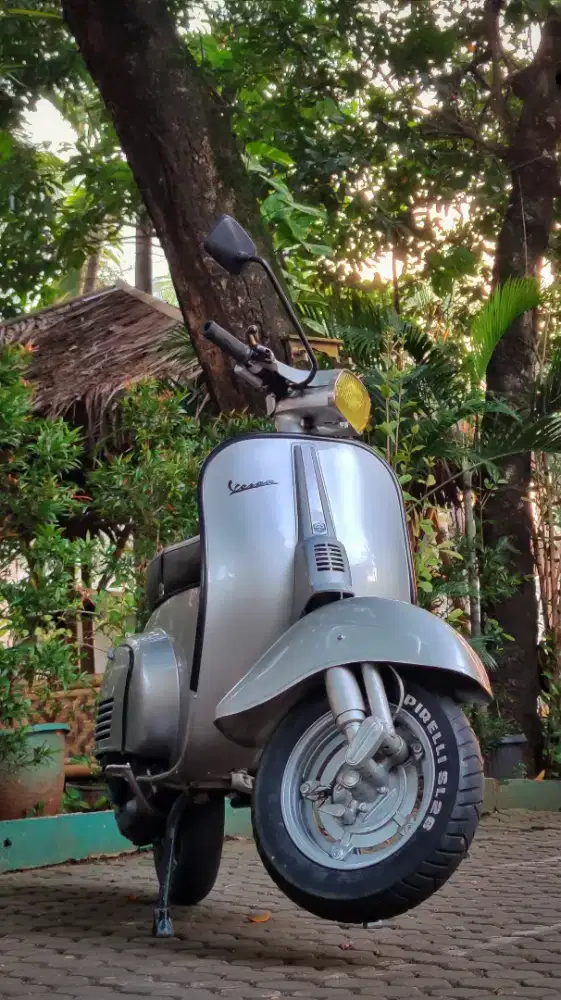 Vespa PTS 100 istimewa