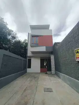 jual Rumah 2 lantai 3 kamar tidur Ciwaru Cilengkrang 1 Kodya