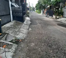 Rumah di Komplek Green Garden Rorotan