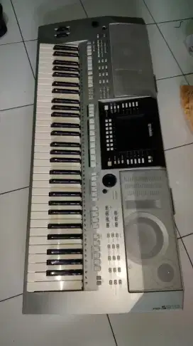 Yamaha psr910  mulus