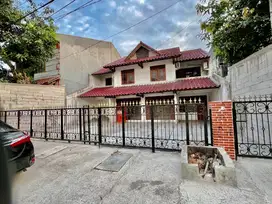 Disewakan Murah BU Rumah Besar di Rawalumbu Bekasi