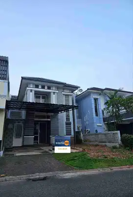 JUAL Rumah  2 Lantai Siap Huni Di Kota Wisata