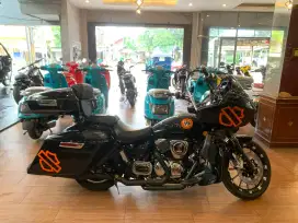 SM V16 2023 CUSTOM ROAD GLIDE