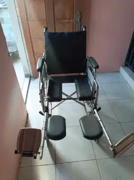 Kursi roda kaiyang medical 3 in 1 bekas