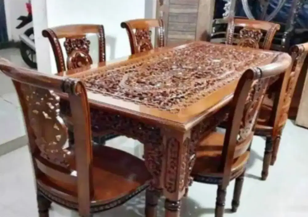 Kursi makan full ukir