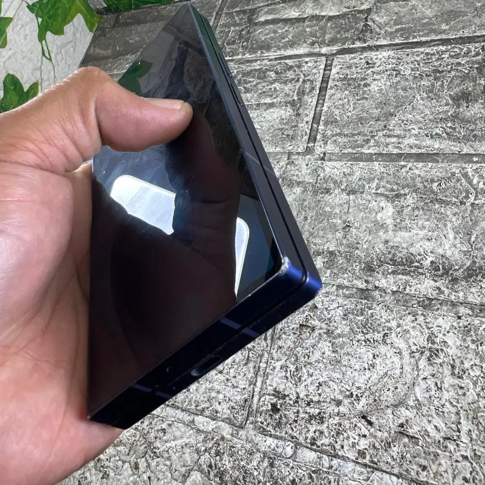 Samsung galaxy Z Fold 6 ram 12/512 GB Lecet pemakaian
