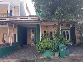 Rumah 2 Lantai dalam cluster nempel stasiun LRT Ciracas