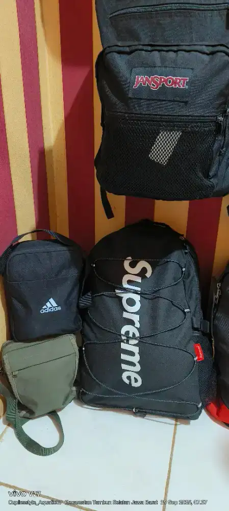 Tas kerja sekolah Dan healing