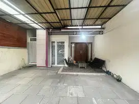 Rumah Tengah kota Jl Bunga dekat Suhat, UB, ABM, RSUB, POLINEMA Malang