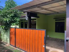Di Kontrakan Rumah
