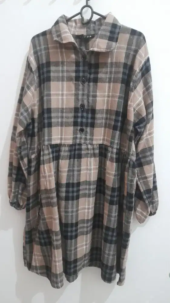 Baju kemeja panel bahan katun mix adem masih baru beli 2 lebih hemat