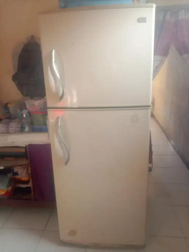 Jual kulkas jumbo merek LG