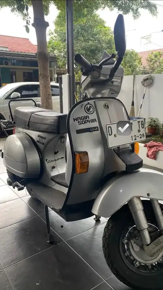 Piagio Vespa Excel 150 2001 Lenkap mulus