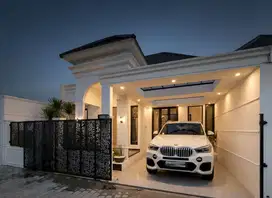 RUMAH MEWAH MODERN DESIGN AMERICAN CLASSIC KEKINIAN DENGAN HIGH CEILING DI AREA PREMIUM PURWOMARTANI DEKAT PERUM PERTAMINA