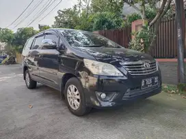 Toyota Innova G 2.5 Diesel automatic 2012