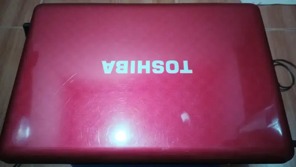 Laptop Toshiba Satellite L735