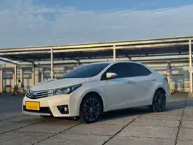 Km 78 Ribu !! Altis v nik 2014 kondisi sangat terawat !! Jual cepat !