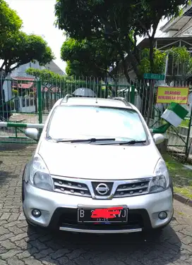 Nissan Livina 2013 Bensin