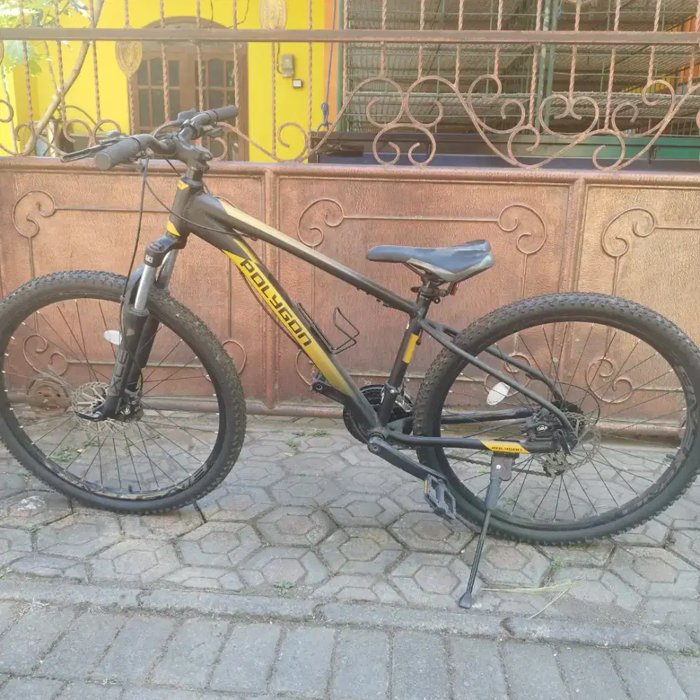 Sepeda Polygon Cascade 4  2025 MTB 27.5 9 Speed GARANSI RESMI