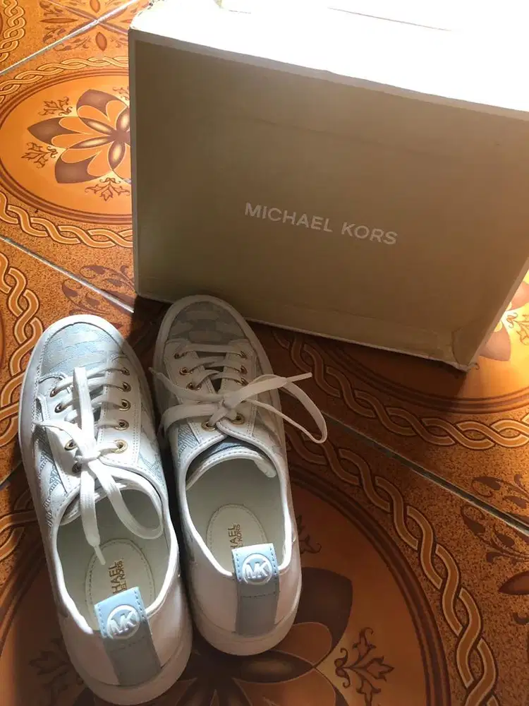 Sepatu Michael Kors Shea Lace Up Original