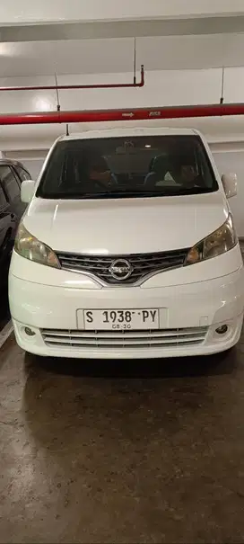 Nissan Evalia Tipe Tertinggi Highway Star MT 2014