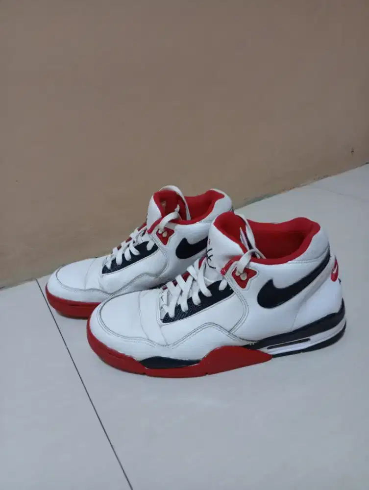 Sepatu second mantab
