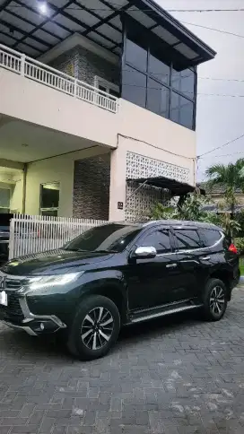 PAJERO SPORT 4X2 HITAM 2020 PEMAKAIAN PRIBADI TANGAN PERTAMA