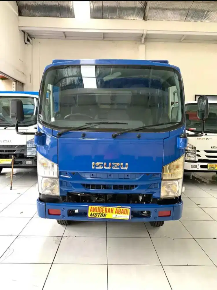 Isuzu Elf Giga Light Truck 2023
