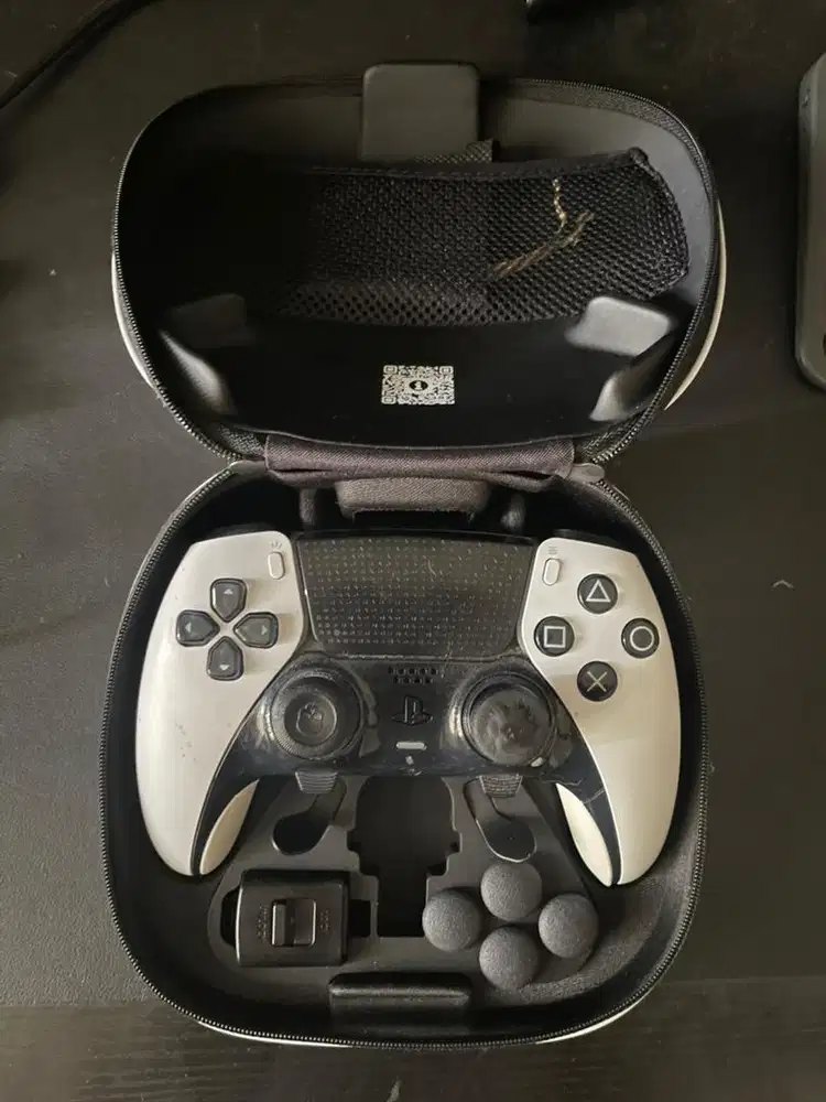 Dualsense Edge Controller,  second, good condition