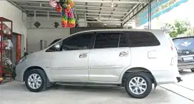 Kijang Inova type G