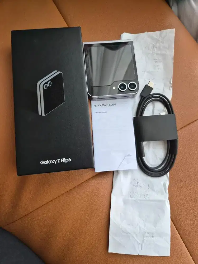Samsung z flip 6 12/356 gb masih garansi