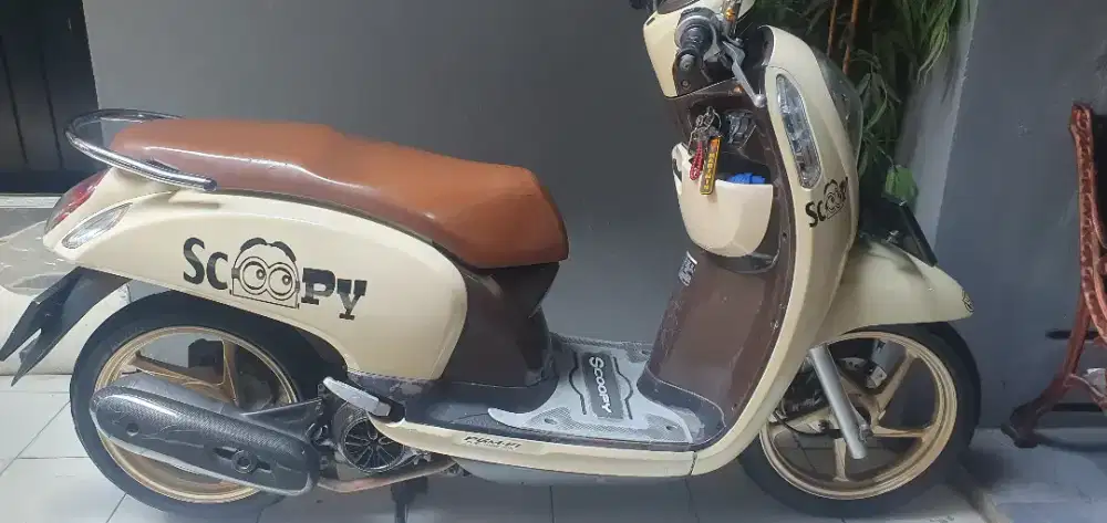 Dijual Motor Scoopy Stylish Tahun 2017, Bersih, Pajak On sampai 2029