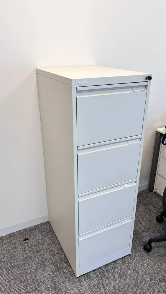 Informa Filing Cabinet Metal 4 Tingkat - Putih