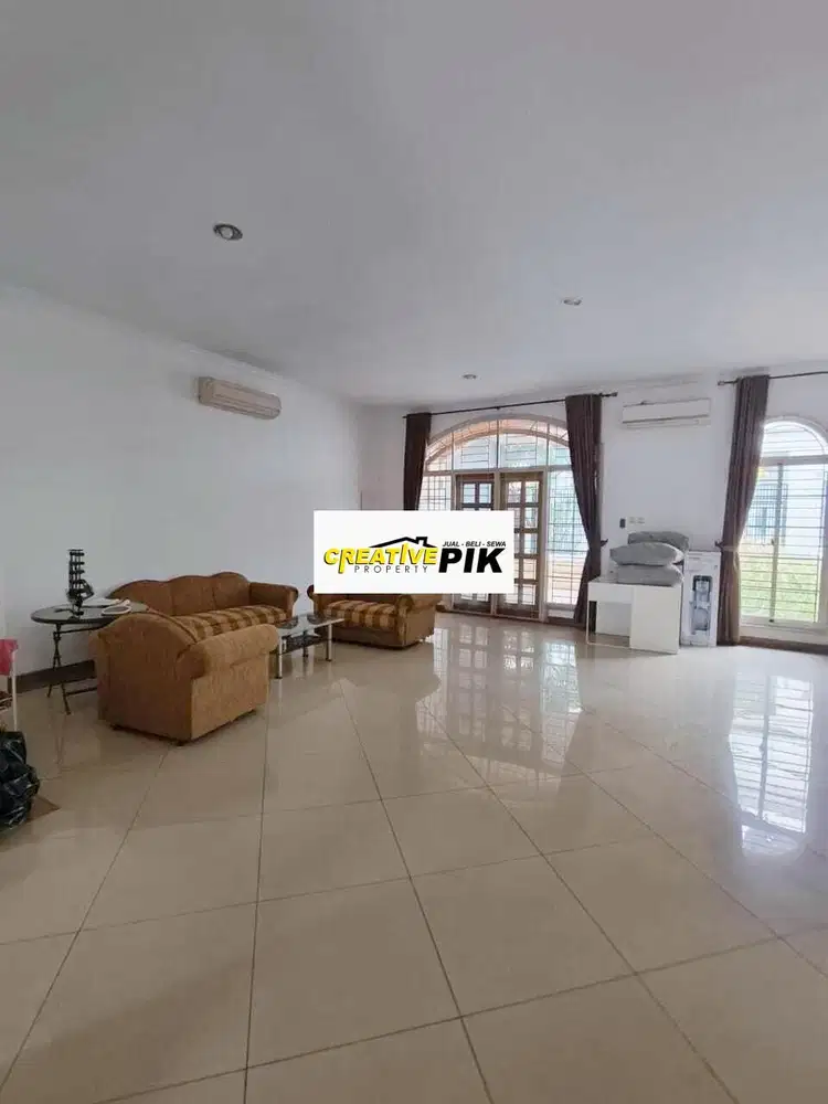 Disewakan Cepat Rumah Furnish PIK1. Cluster Flamboyan. Jarang ada