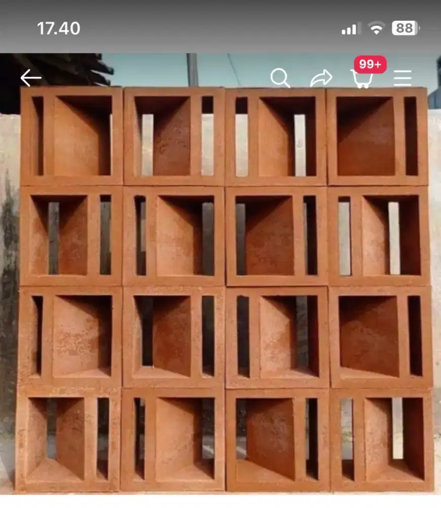 Hanya di raja roster