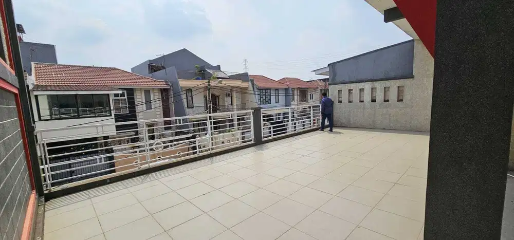 Dijual Rumah Besar 2 lantai di Perumahan Taman Harapan Baru THB Bekasi