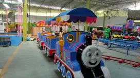 Odong odong Kereta Lantai Fiber Thomas