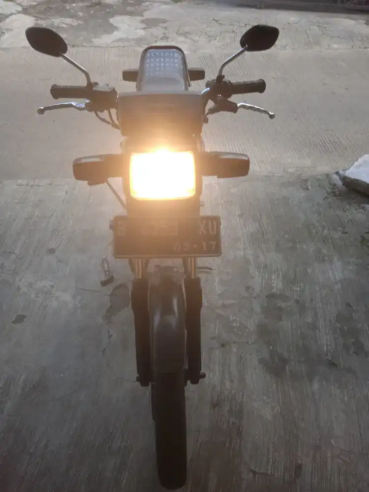 HONDA GL PRO NEOTECH (B BKS, Surat Lkp, Pajak Mati, Mesin Bagus)