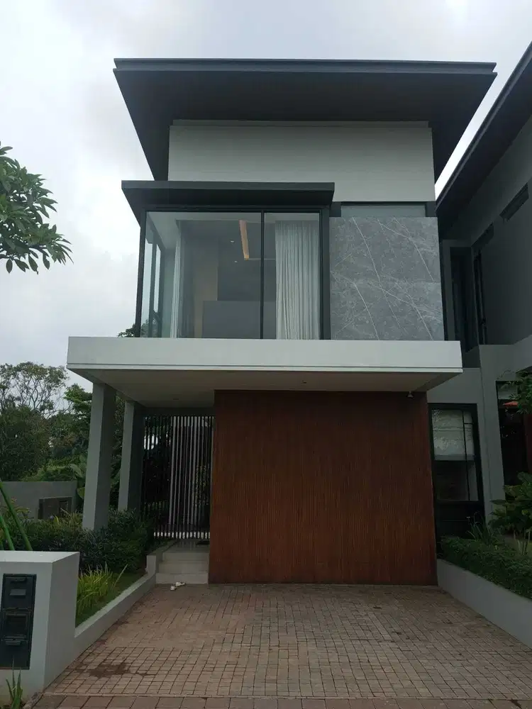 Rumah mewah di alam terbuka hijau The Shilla Sawangan