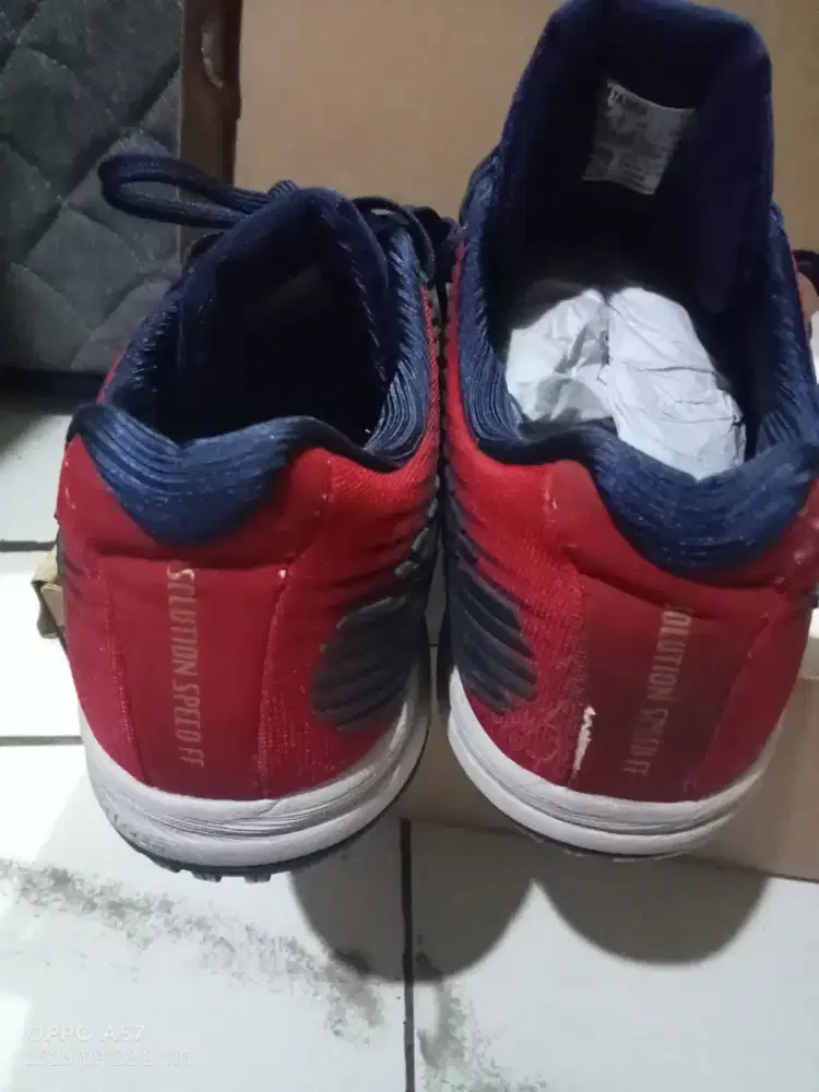 Sepatu merek asics original vietnam