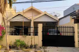 Dijual rumah hitung tanah di Kupang Baru