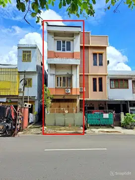 Ruko Strategis Dan Siap Huni Di Jalan Veteran Selatan