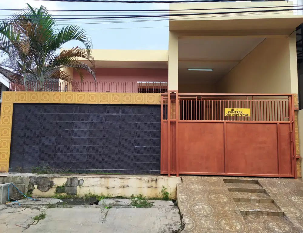 Disewakan/Dikontrakan rumah dengan lokasi sangat strategis