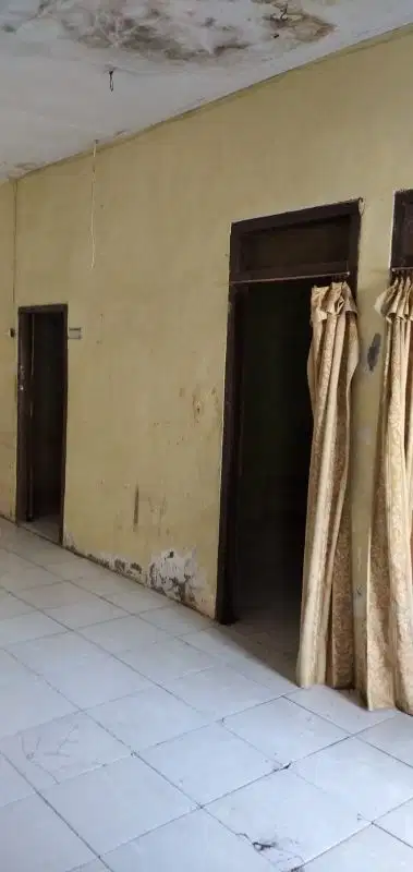 Jual Rumah Lama di Cempolorejo