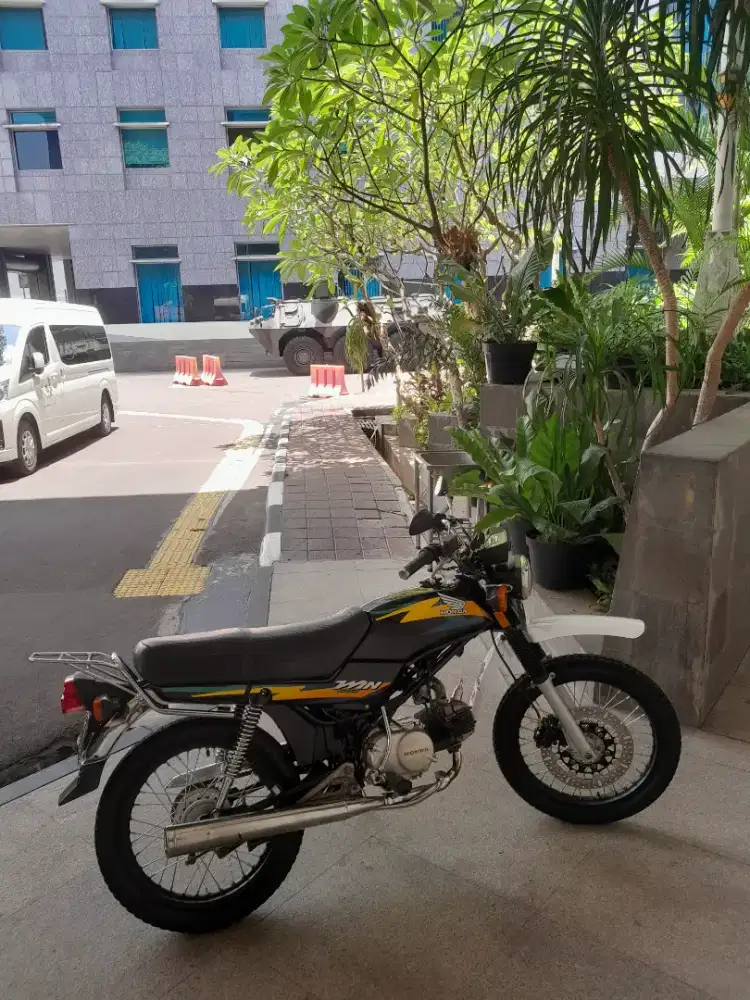 edisi ada keperluan jual santai honda win 1995