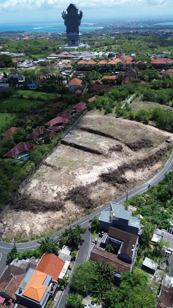 Tanah premium view GWK  pinggir jalan goagong